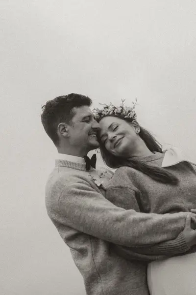 Elopement photoshoot on the Reykjanes Peninsula by Christine Q