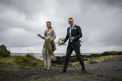 Wedding photoshoot in Reykjavík by Johann K