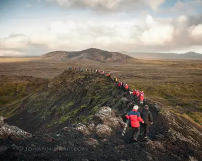 Friends Trip photoshoot on the Reykjanes Peninsula by Johann K