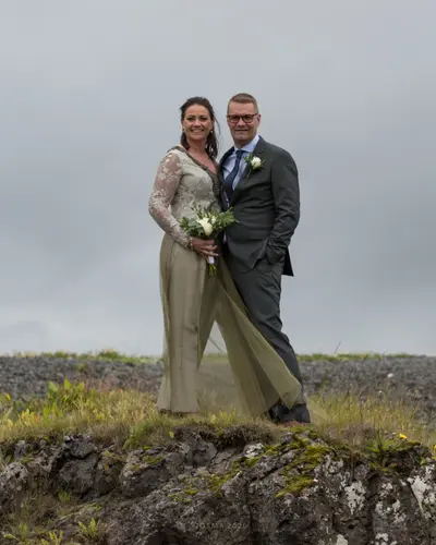Wedding photoshoot in Reykjavík by Johann K