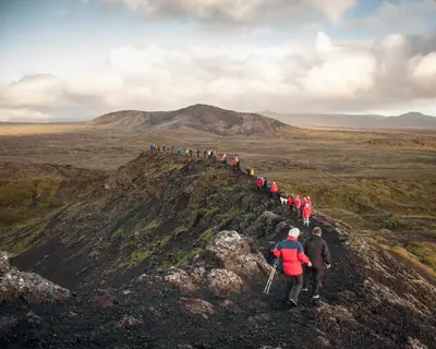 Friends Trip photoshoot on the Reykjanes Peninsula by Johann K