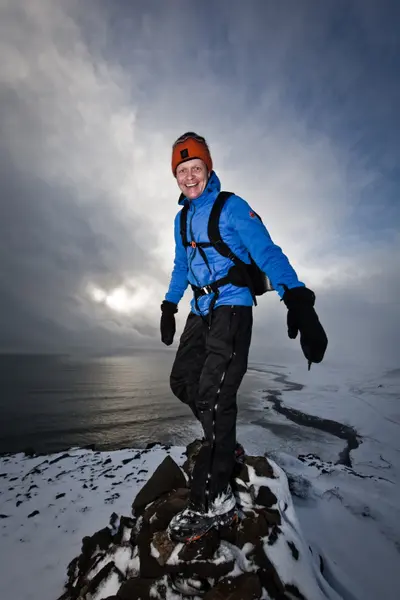 Solo Portrait photoshoot on the Reykjanes Peninsula by Johann K
