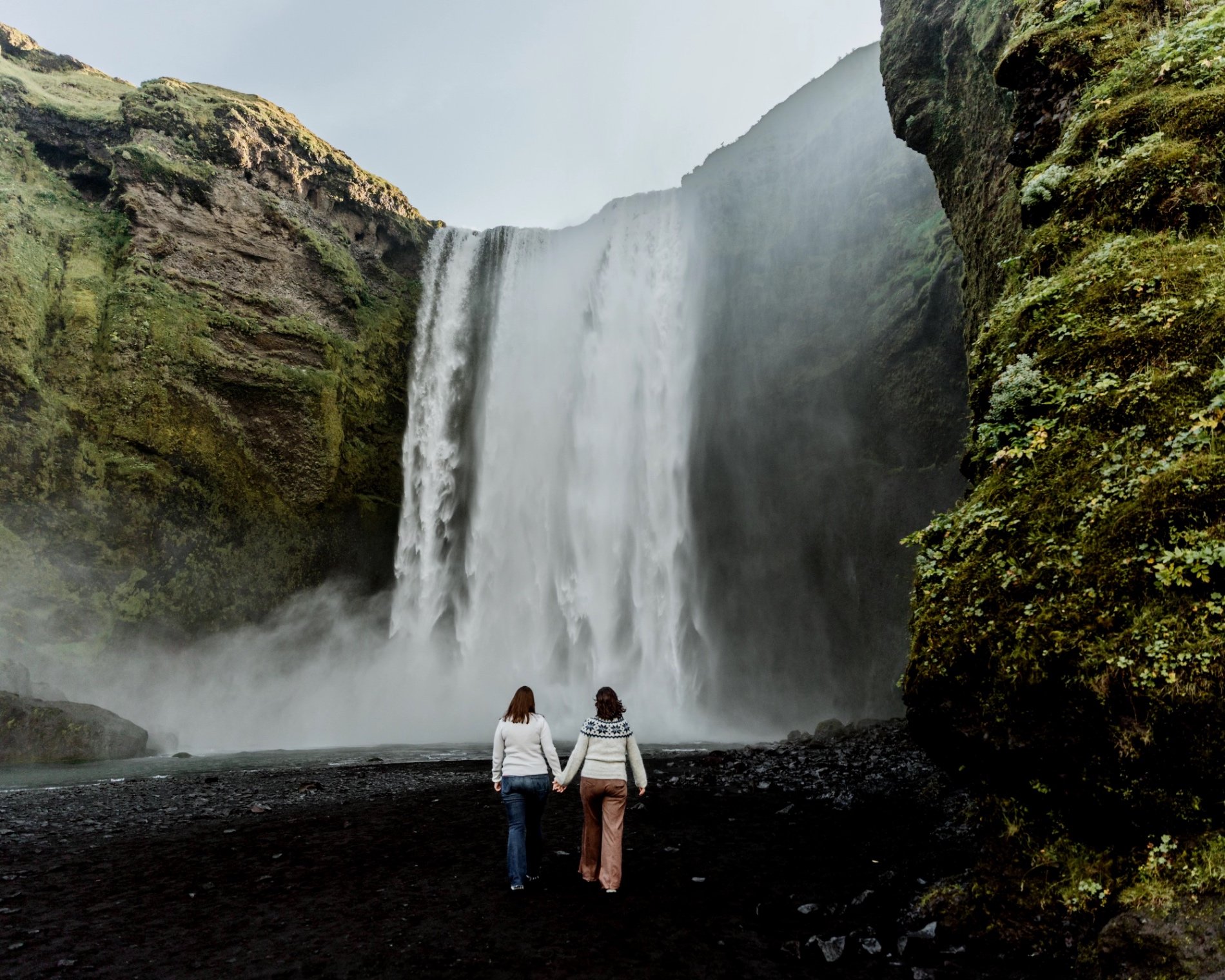 The 12 best photography locations in Iceland for a photoshoot with people in the frame — photo by Misha M.