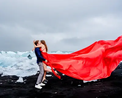 Engagement photoshoot in Diamond Beach by Misha M